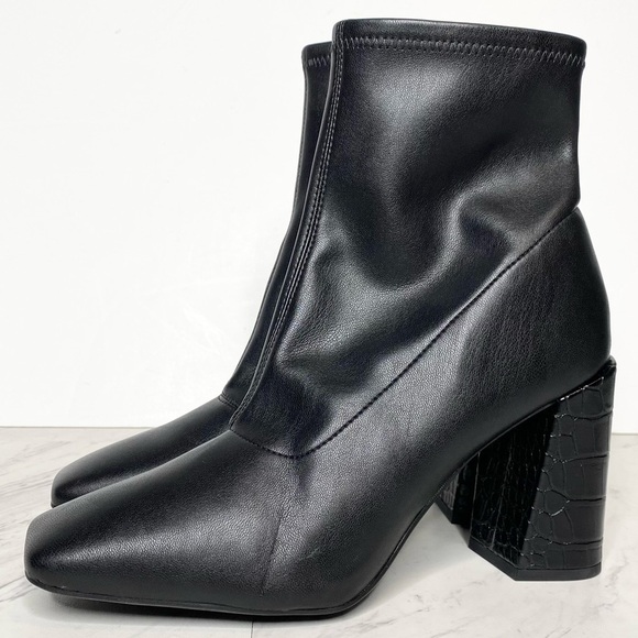 New! Franco Sarto Harmond Black Faux Leather Bootie 8 1/2 W - Picture 1 of 14